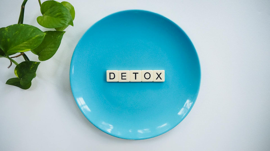 Detox digital y digestivo: cómo limpiar cuerpo y mente al tiempo